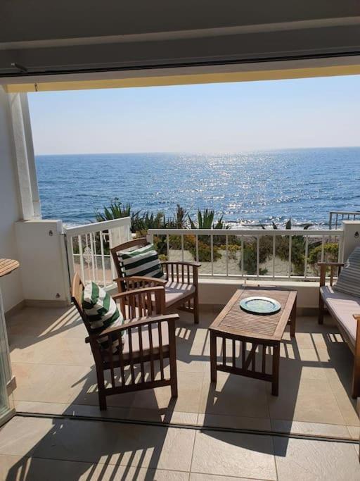 Front Mer - Sublime Appartement Moderne Et Confortable 에스테포나 외부 사진