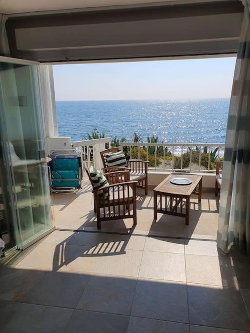 Front Mer - Sublime Appartement Moderne Et Confortable 에스테포나 외부 사진